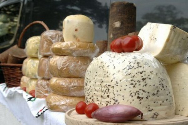 Brânza de Covurlui, Salamul de Nădlac şi Pita de Pecica vor protecţie europeană